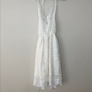 Chic Backless White Lace Dress